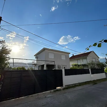 Merak Villa *
